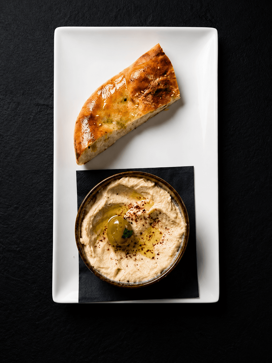 Humus (v)
