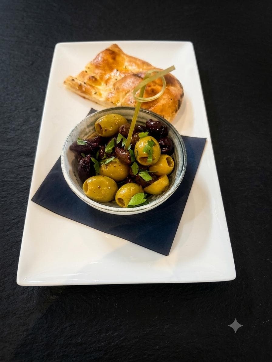 Marinated Olives (v)